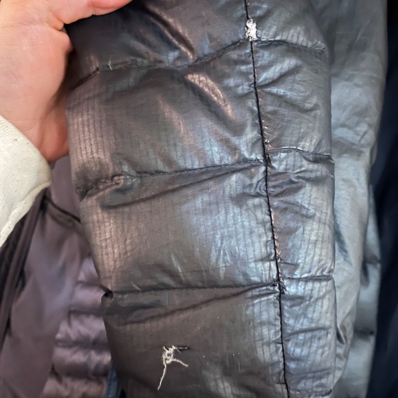 Patagonia Down Hoody - Picture 6 of 6